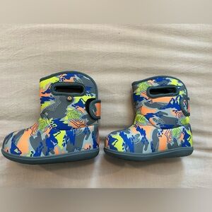 Bogs Gray and Orange Waterproof Rain & Snow Boots